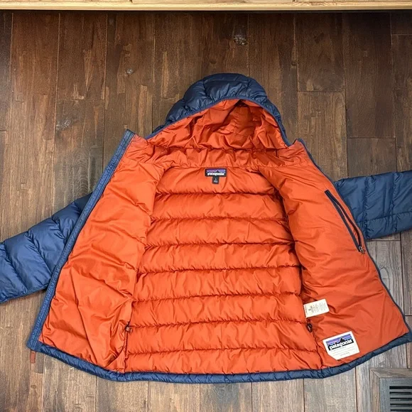 Patagonia Navy Puffer Jacket with Rust Accents Boys Size L/12 - Picture 3 of 3